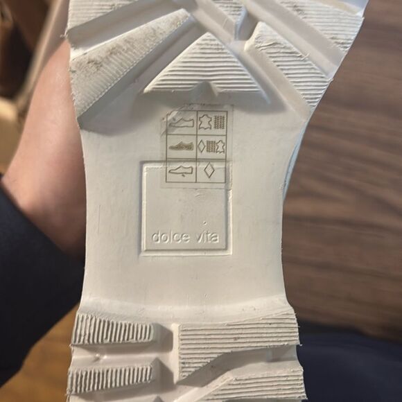 Dolce Vita Rango Lug Sole Ankle Boots Size 9 - Picture 6 of 6